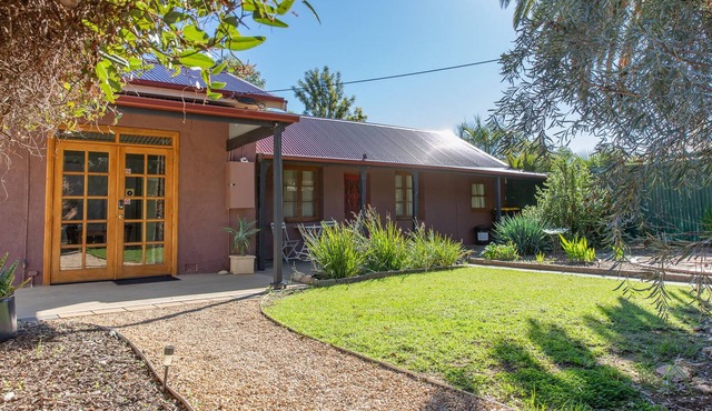 Unique Stables Cottage - Gawler Barossa Region in Gawler South