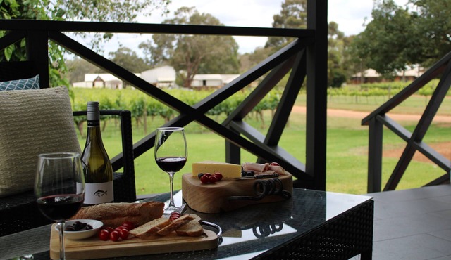 Upper Reach Spa Cottage with FREE Wi-Fi in Baskerville