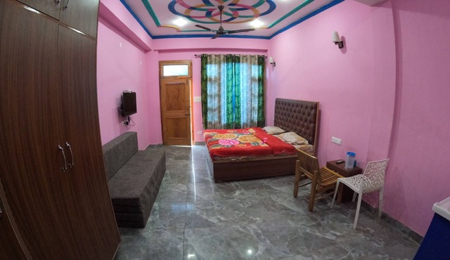 UTTAM STAY in Kullu