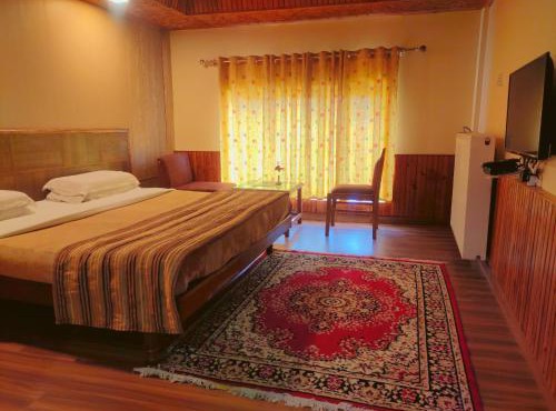 Vardaan Hotels - PatniTop in Patnitop