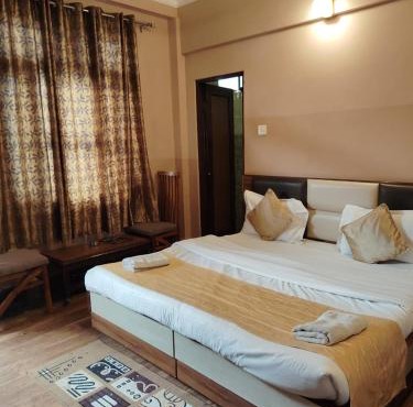 Varuni Gd Hotel Mcleodganj