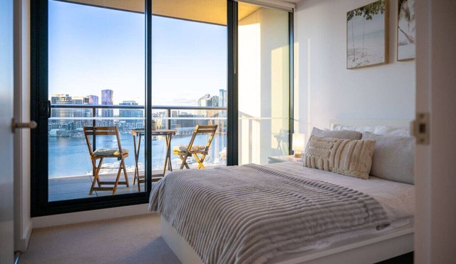 Vibrant Waterfront Docklands Living in Docklands