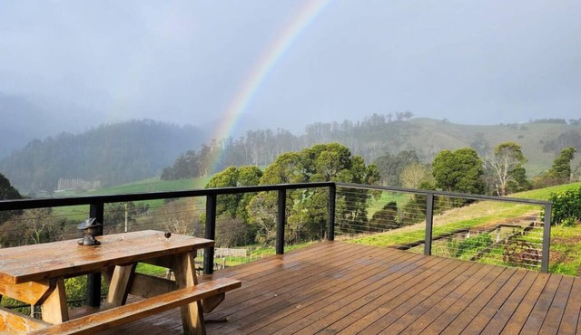 Views and quiet in Yinnar South