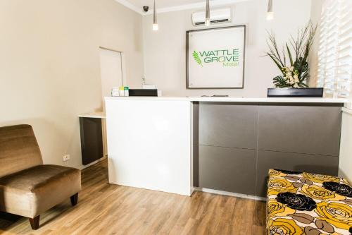 Wattle Grove Motel in Perth