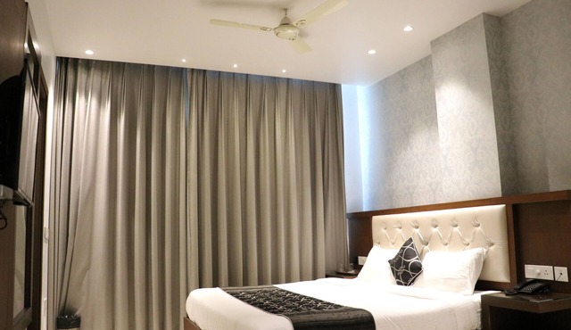 Wedcation By Tivoli - A Unit of Palmdale Resort