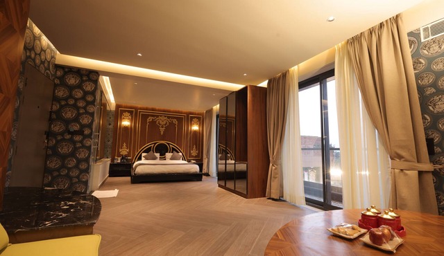 Wedcation by Tivoli, Israna