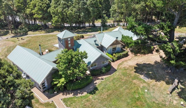 Welcome to The Otways Rainforest Retreat. Your Luxurious Escape in Nature in Tanybryn