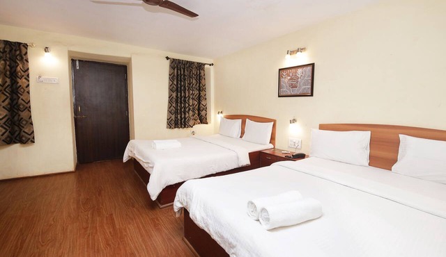 Westend Hotel in Karjat