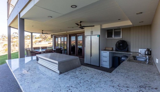 Willowdene Shack 8 Aruma River Resort in Walker Flat