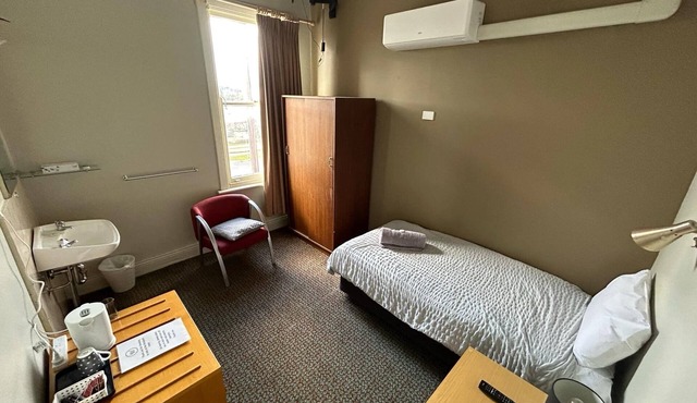 Woolpack Hotel Tumut in Tumut