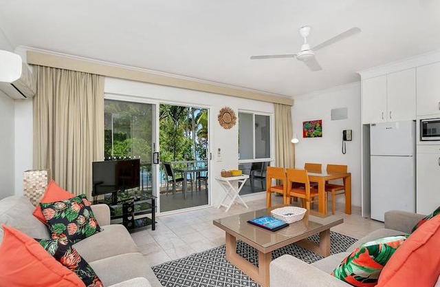 Agincourt Beachfront Apartments in Cairns