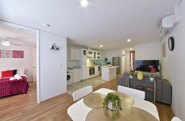 Belmont apartment near Perth City 3404 in Perth