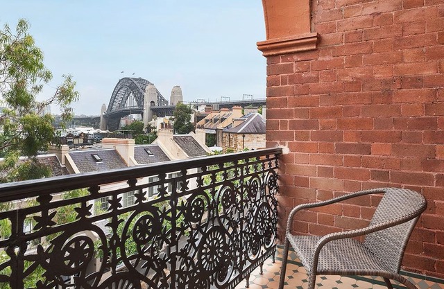 Harbour View on Windmill St, Apt. 10 in Dawes Point