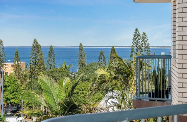 Nautilus Unit 3 Kings Beach QLD in Kings Beach
