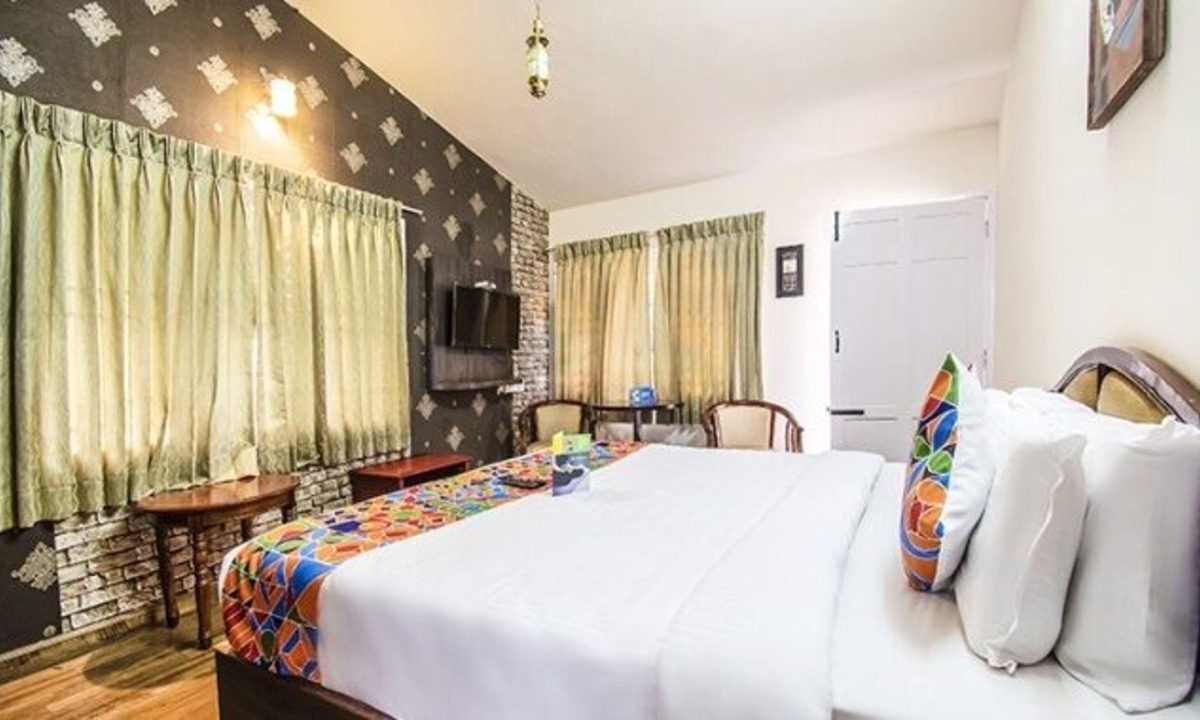 Pudumund Hotel | Fabescape St. Clouds