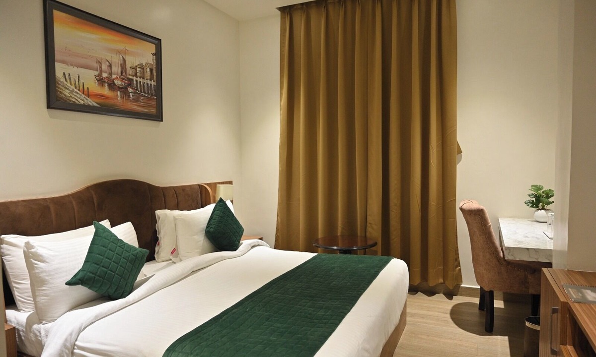 Aligarh Hotel | Hotel Gold In Leaf
