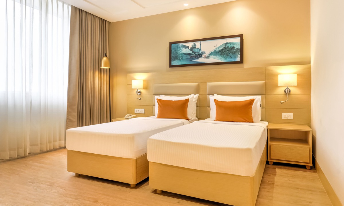 Aligarh Hotel | Lemon Tree Hotel Aligarh