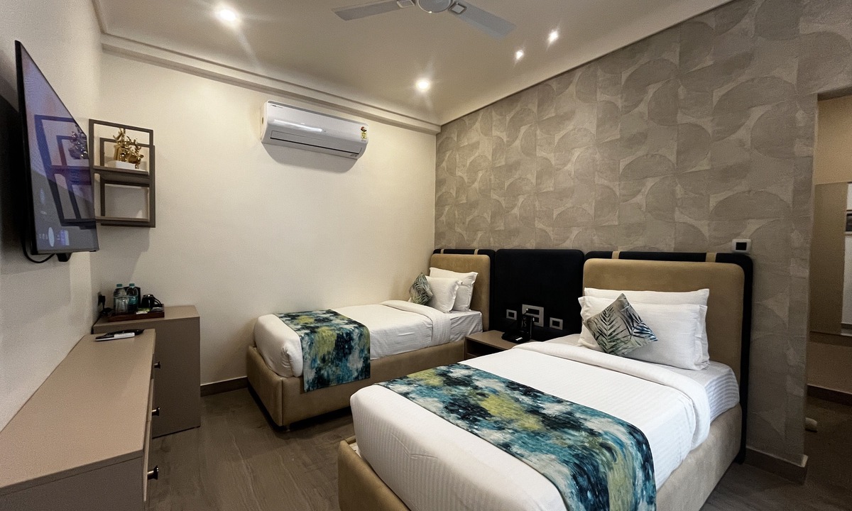 Rani Pokhri Hotel | The Hotel Js Souvenir
