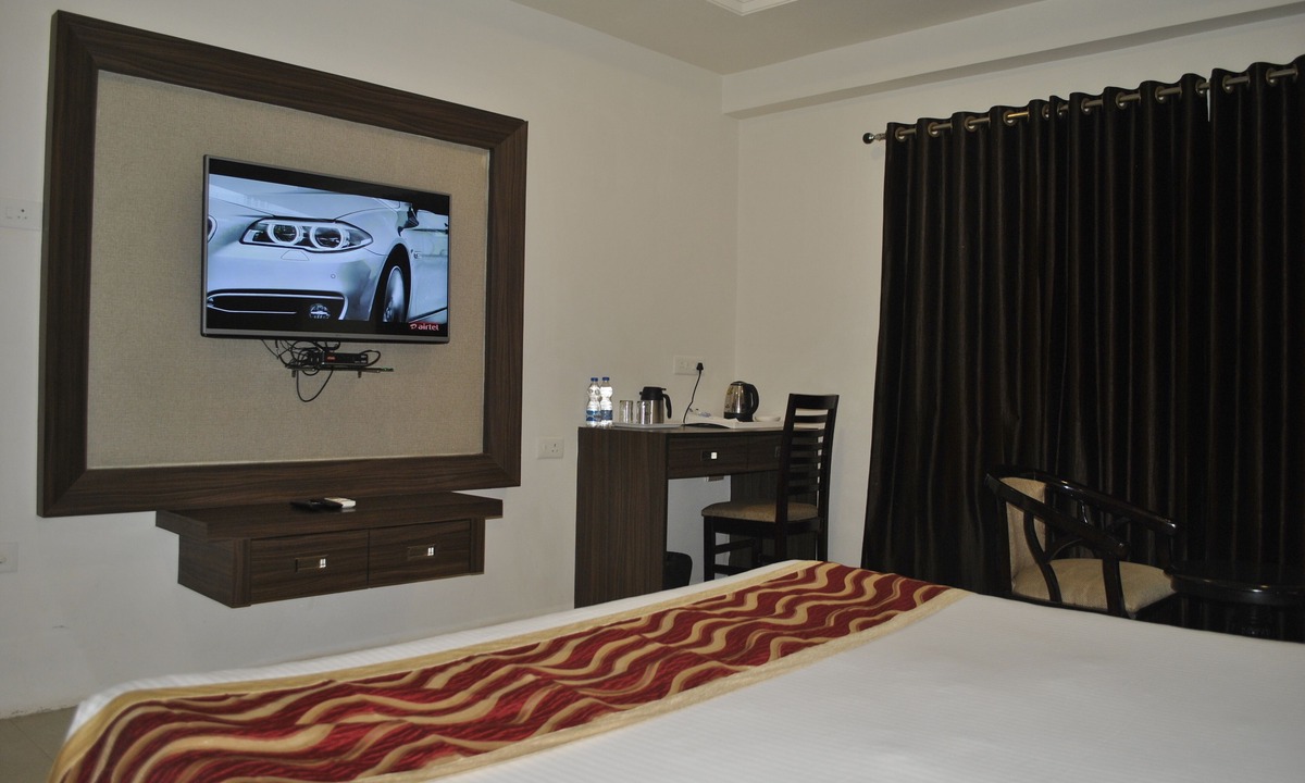 Satna Hotel | Hotel Spark Inn