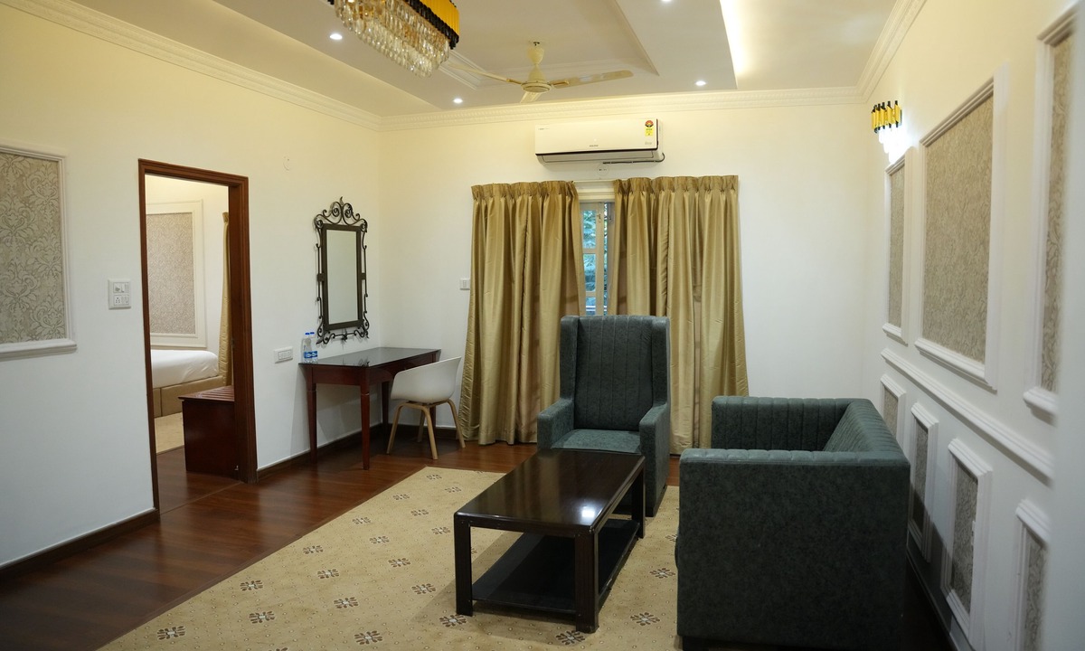 Malleshwaram Hotel | Hyde Park Orchards