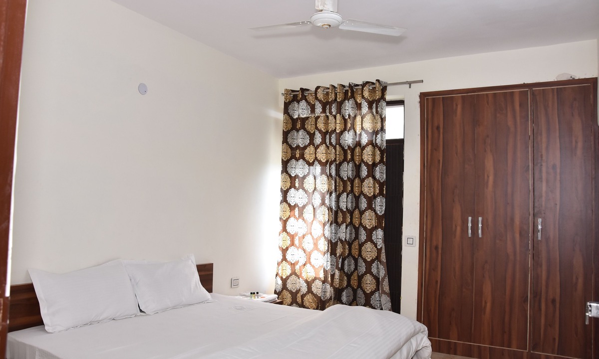 Ganaur Hotel | Presidia Heights Apartment