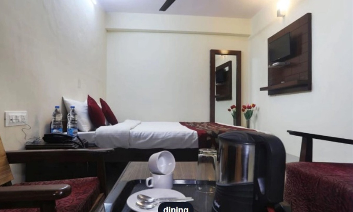 Mallital Hotel | Oak Shade Hotel