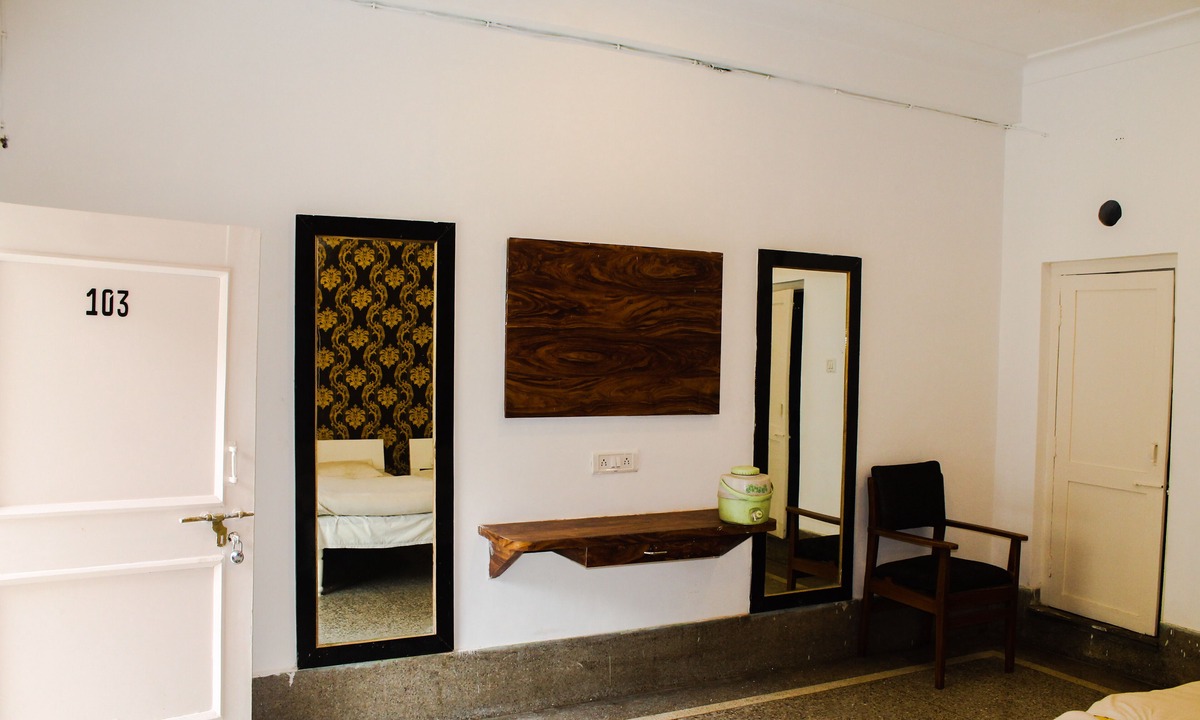 Gwalior Hotel | Hotel Anand Palace