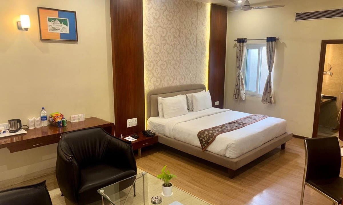 Ambikapur Hotel | Hotel Avalon Inn
