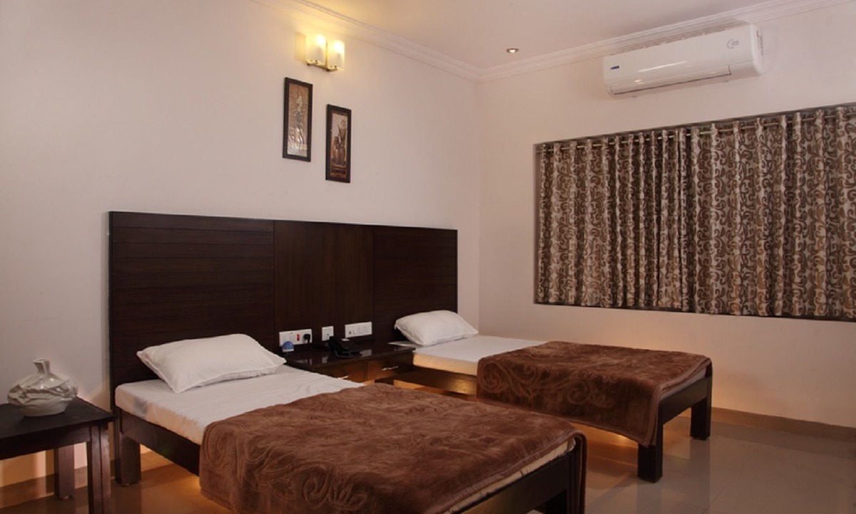 Sindhanur Hotel | Vinay Residency