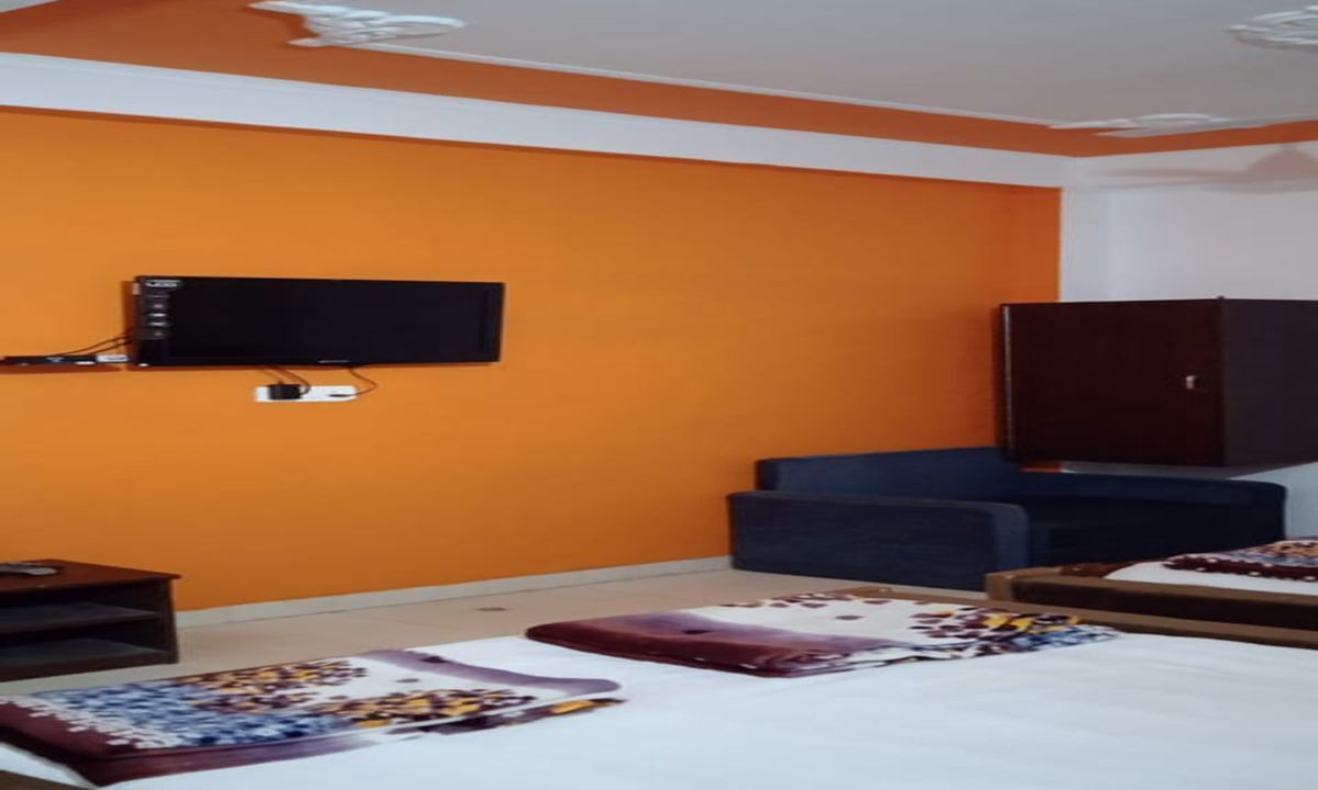 Devaprayag Hotel | Hotel Chakasha Govindam
