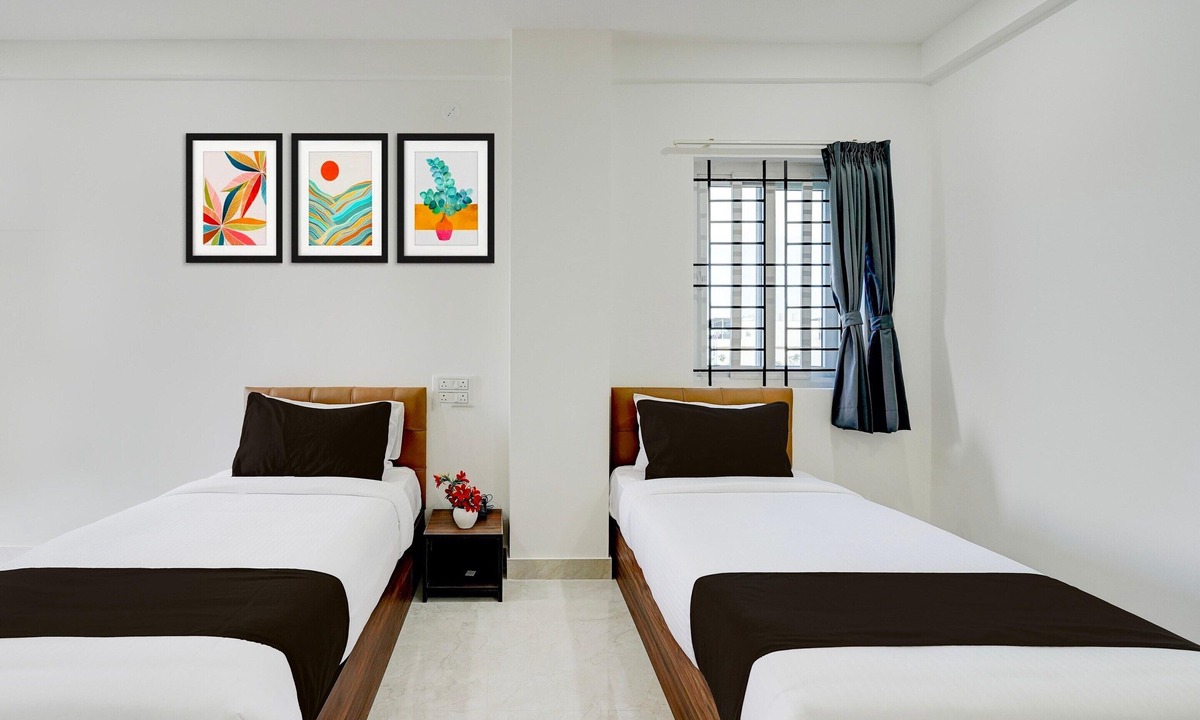 Brookefield House | Classic With Balconybangalore Inn