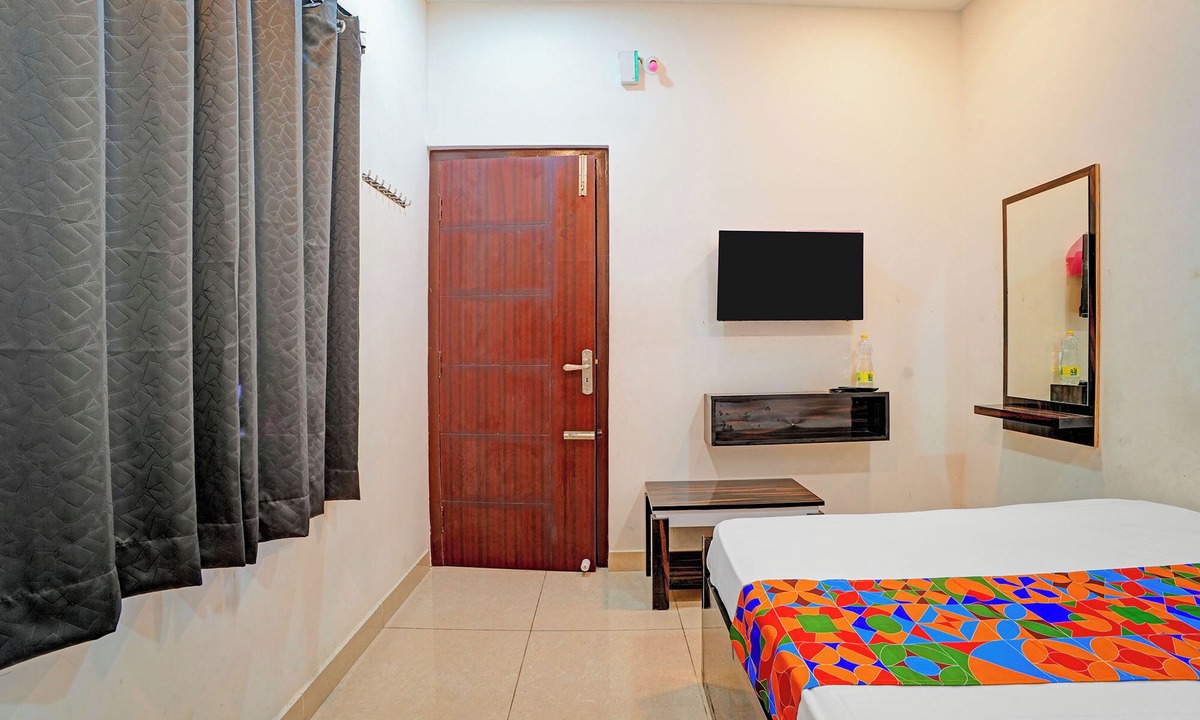 Tambaram Hotel | Fabhotel Gold Residency