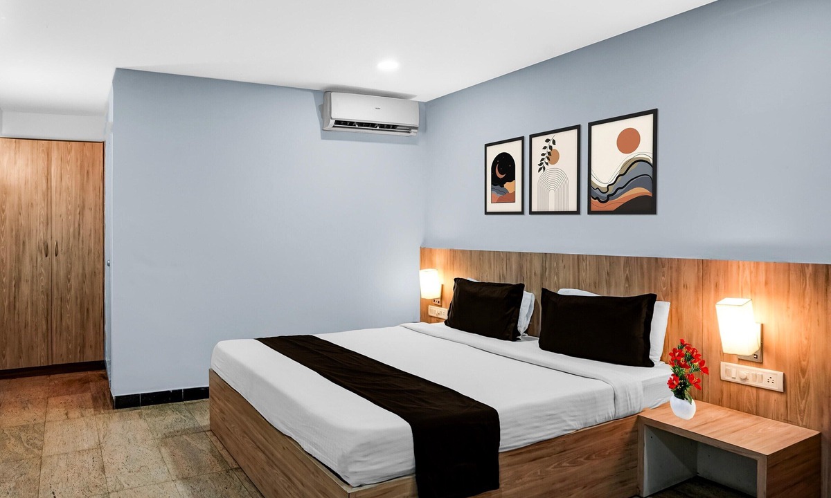 Bangalore City Center House | Deluxe Richmond MG Metrrichmond
