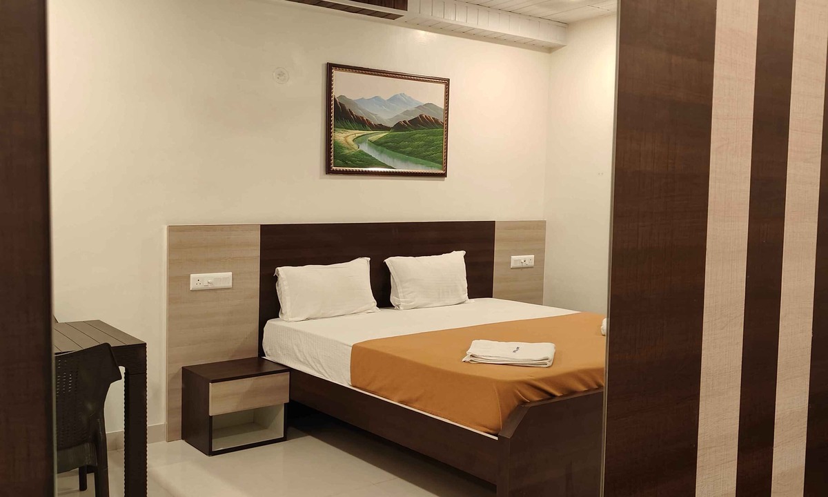 Injambakkam Hotel | Park Inn Beach Resort