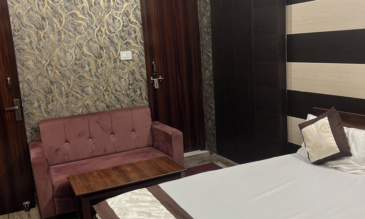 Chhibramau Hotel | Hotel Maya Palace- Chhibramau