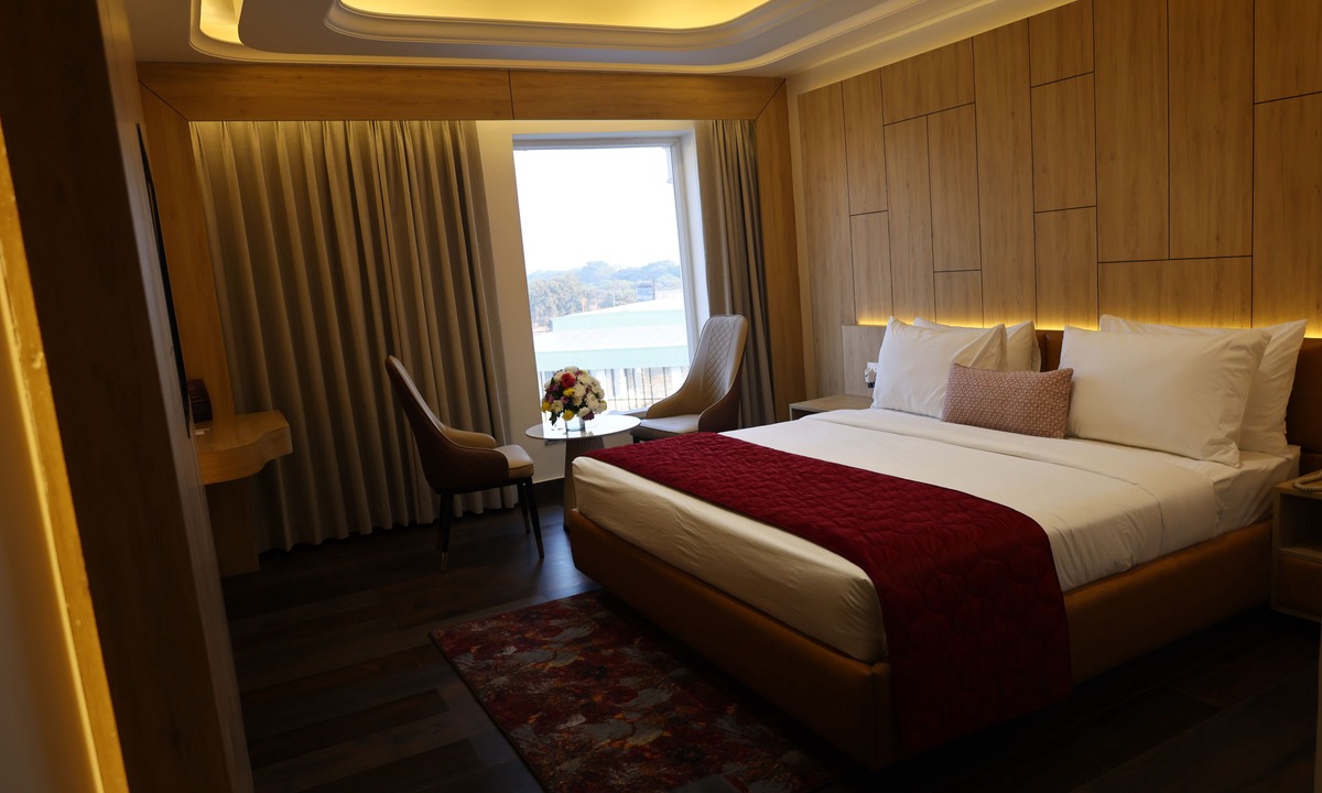 Meerut Hotel | The Mahanta Boutique Hotel and Resort
