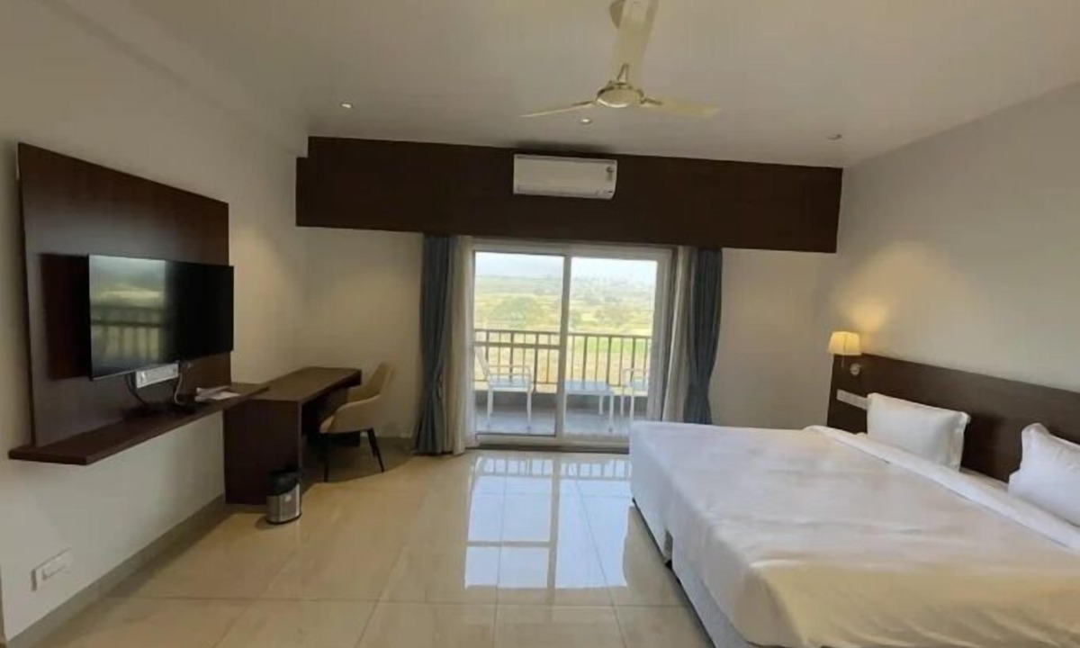 Belagavi Hotel | Courtyard Oasis