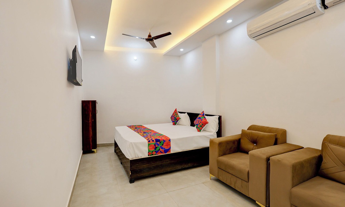 Kanpur Hotel | Via Rustic Roots