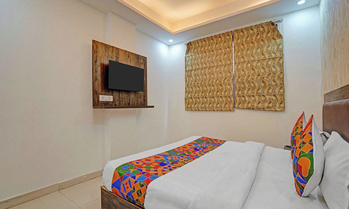 Mahipalpur Extension Hotel | Fabhotel Dilnoor Stay