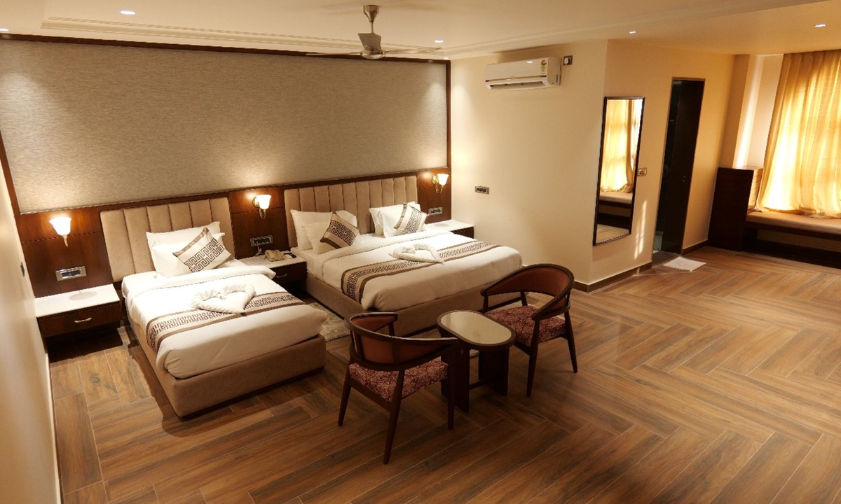 Marhi Hotel | Hotel The Vijay Villas