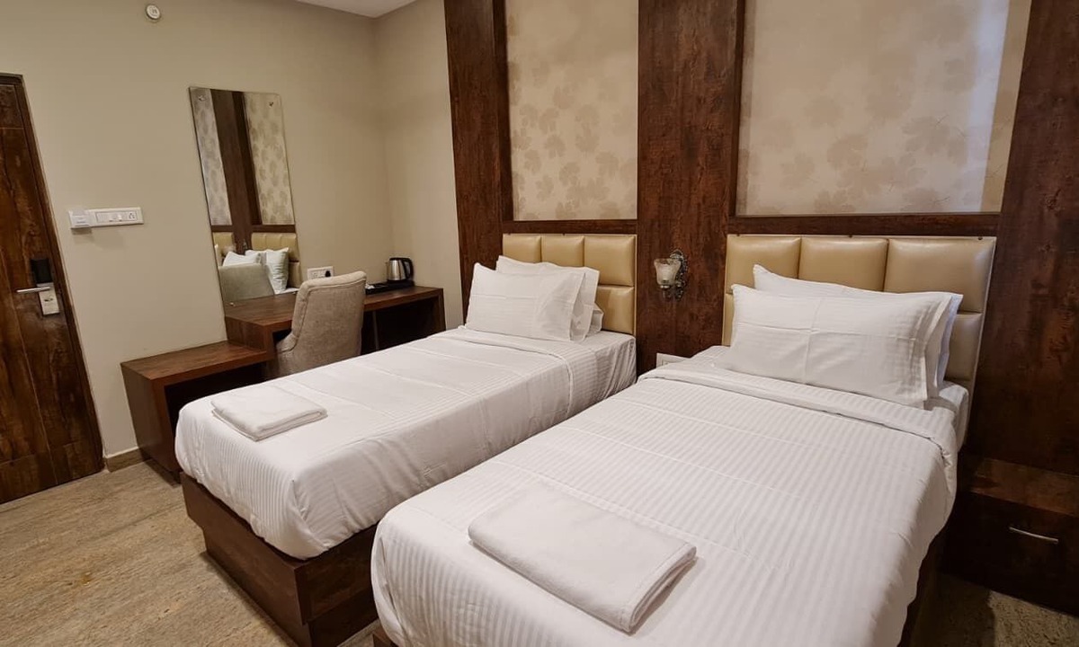 5th Block Hotel | Stayz Royale Koramangala