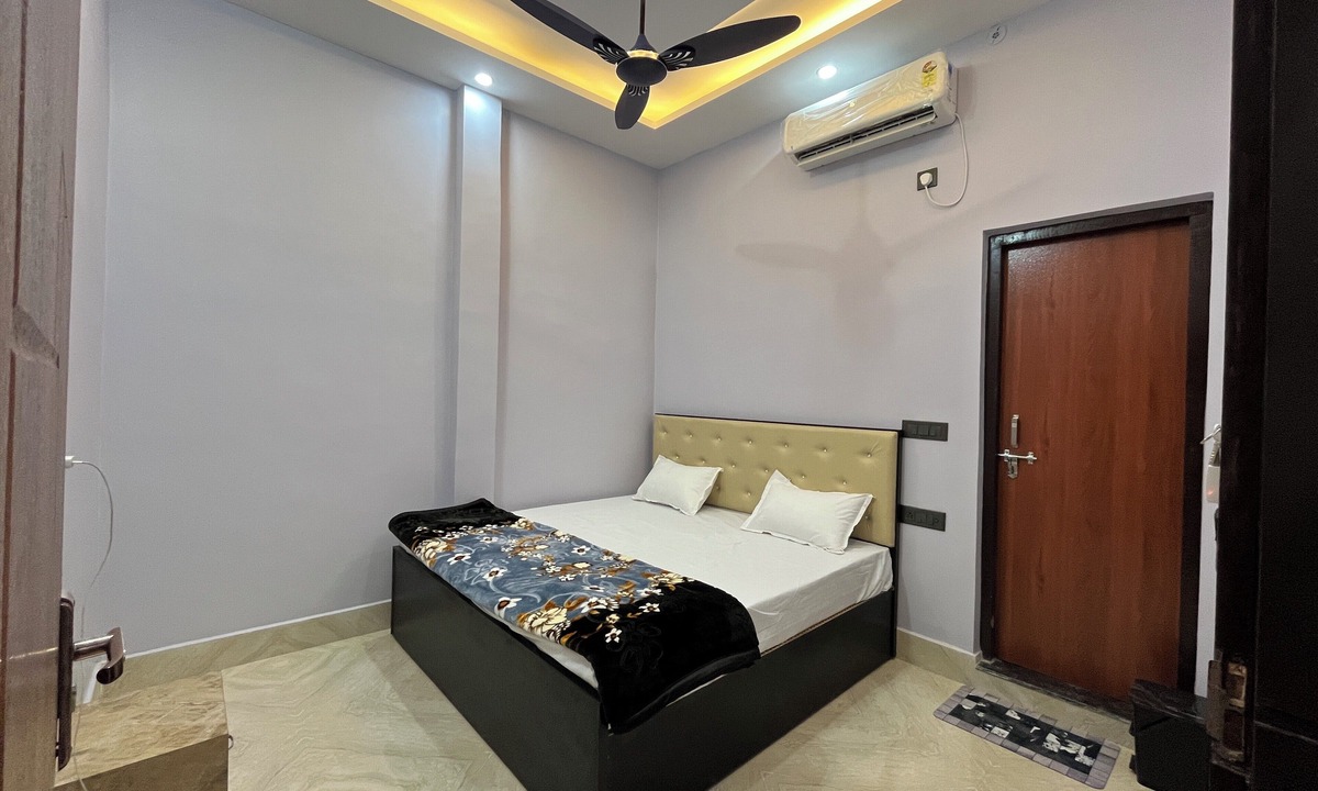 Misrikh Hotel | Hotel S.K Atithi Bhawan
