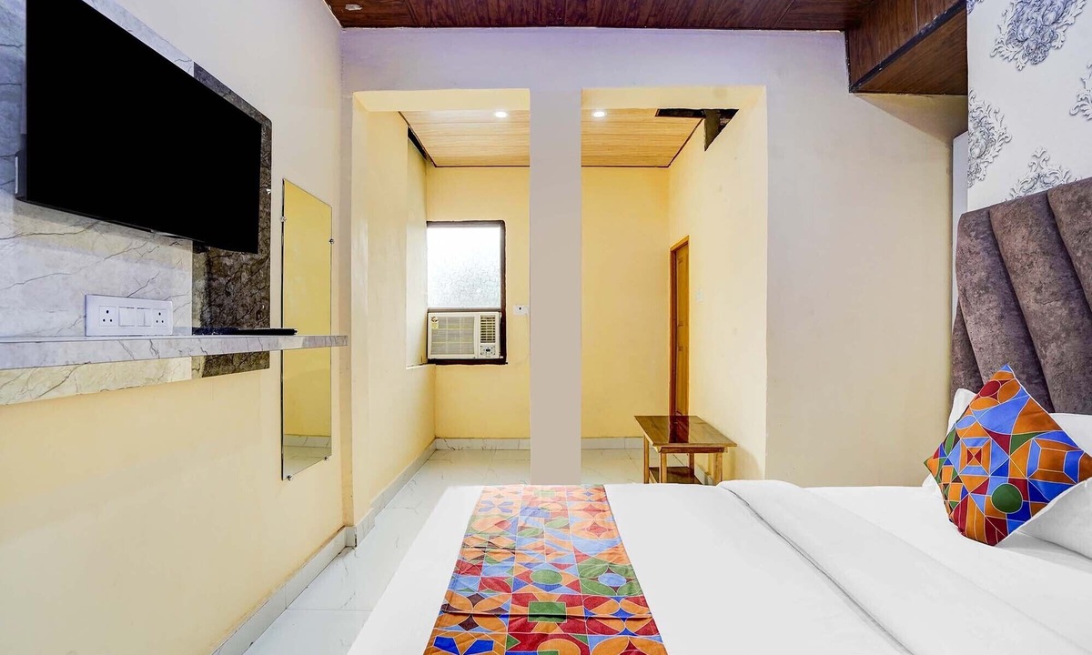 Kanpur Hotel | Fabhotel Ratraksh