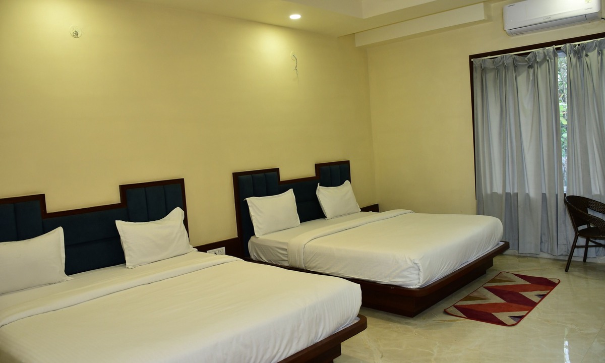 Shahdol Hotel | Jai Vilas Palace & Resort