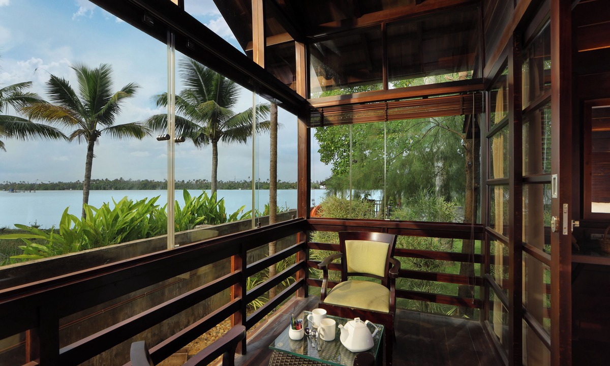 Kuzhuppilly Resort | Maliekal Heritance Cherai