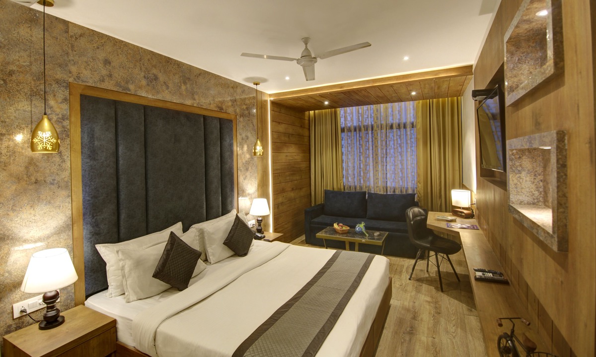 Patel Nagar Hotel | Hotel Palace Inn