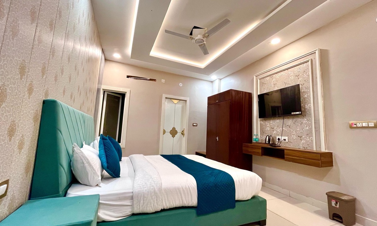 Orchha Hotel | siyavar palace