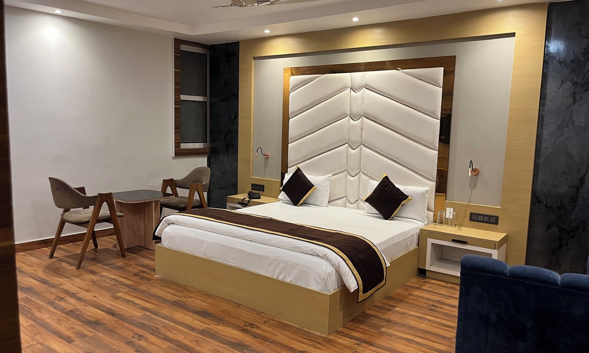 Kanpur Hotel | Hotel Lata Continental