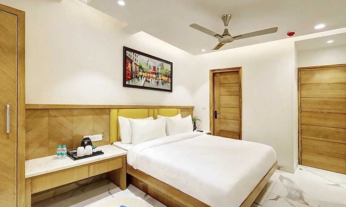 Mahipalpur Extension Hotel | Hotel Kelvish by Foxi Group