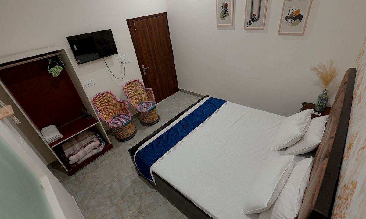 Agra House | Saroj Villa
